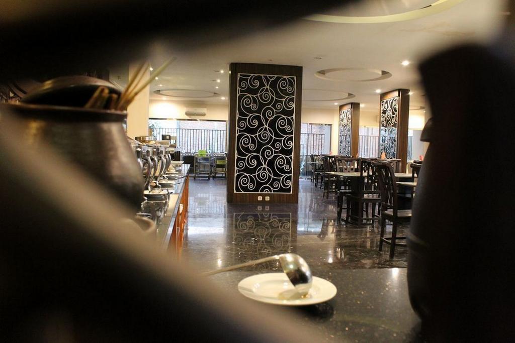 เดอะ อาเลียนเต โฮเทล Hotel มะลัง ภายนอก รูปภาพ