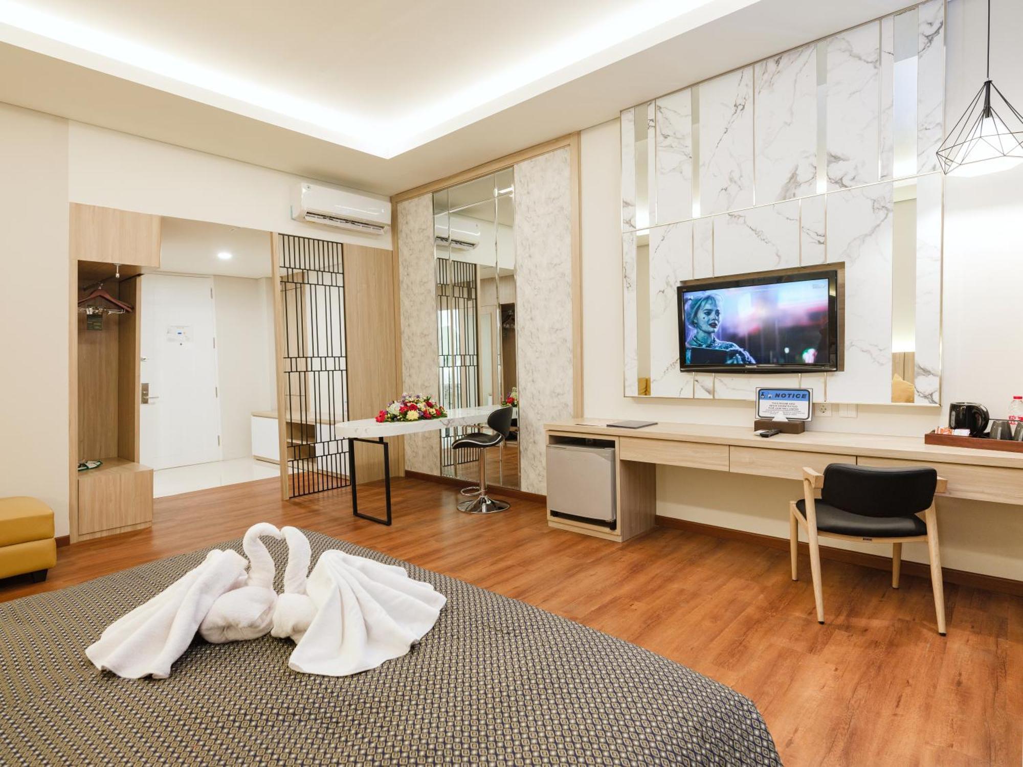 เดอะ อาเลียนเต โฮเทล Hotel มะลัง ภายนอก รูปภาพ