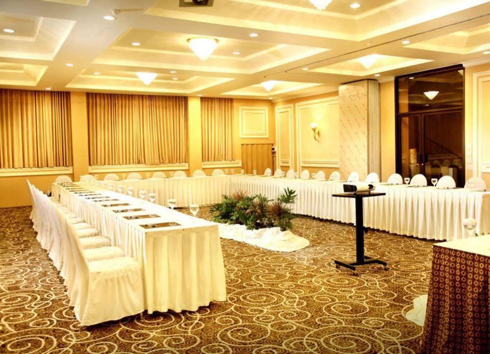 เดอะ อาเลียนเต โฮเทล Hotel มะลัง ภายนอก รูปภาพ